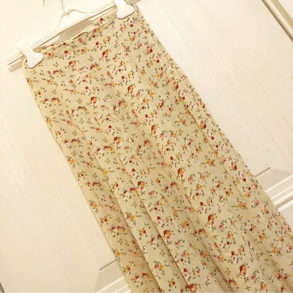 Reformation Azalea Cream Ditsy Floral Maxi Skirt Size 0 - Picture 4 of 12